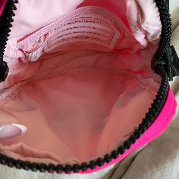 LOLA California Hot Pink Crossbody Bag - Picture 3 of 4
